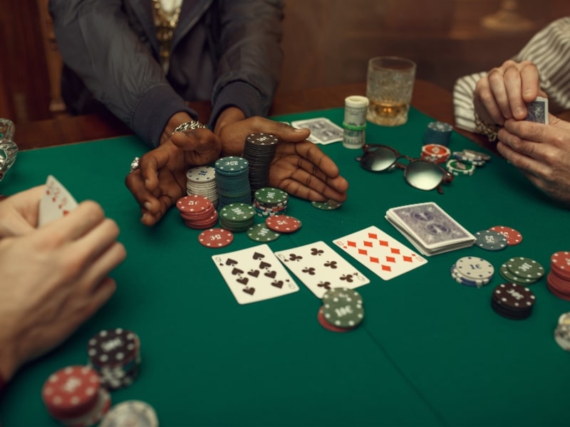 Cùng EU9 tìm hiểu về luật và quy định khi chơi tại casino trực tuyến♦Thưởng may mắn hằng tuần 99 triệu♦Giới thiệu bạn bè - hoa hồng không giới hạn